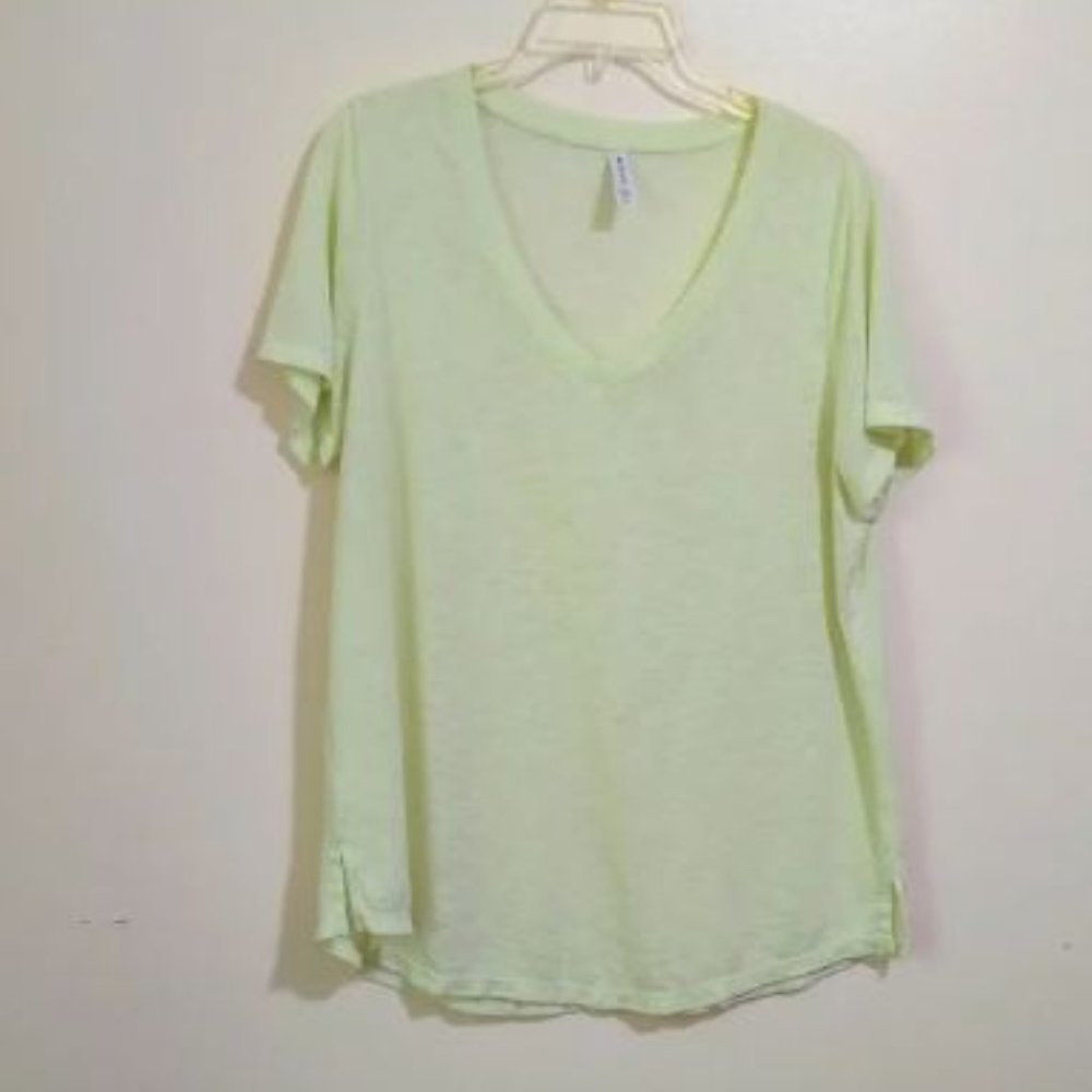 Athleta Women's XL Blouse Tops Tee Short Sleeve